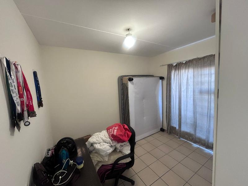 2 Bedroom Property for Sale in Parklands Western Cape